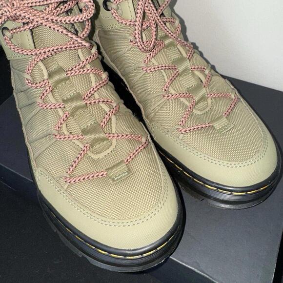 Dr. Martens Buwick Womens Size 8L Utility Boots Extra Tough Lace Up Pale Olive - Picture 14 of 15